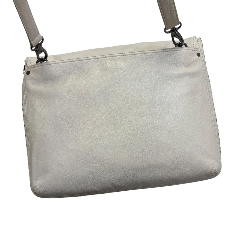 Levenger white leather messenger briefcase laptop bag